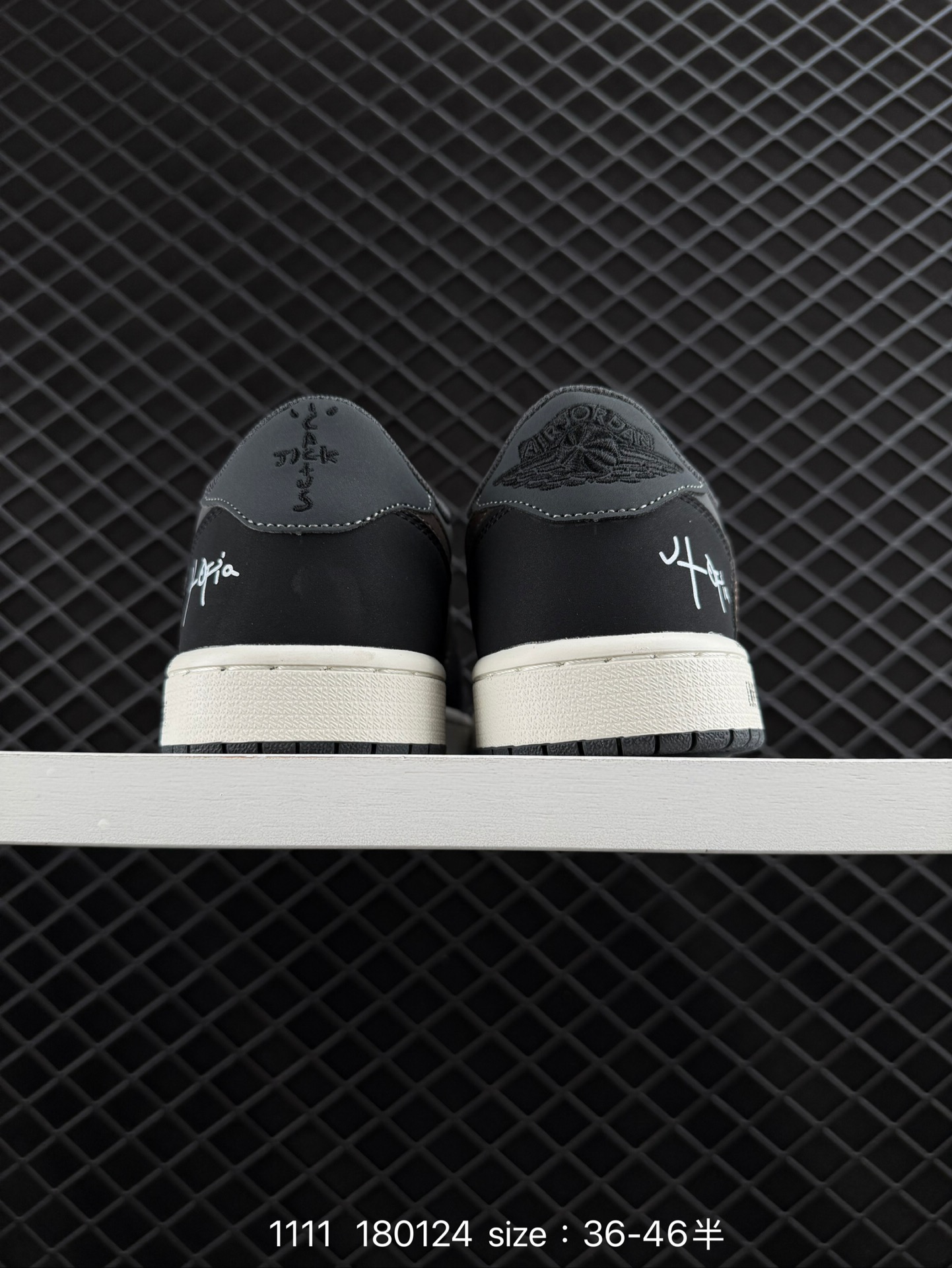 Travis Scott x Air Jordan 1 ” Reverse Mocha “